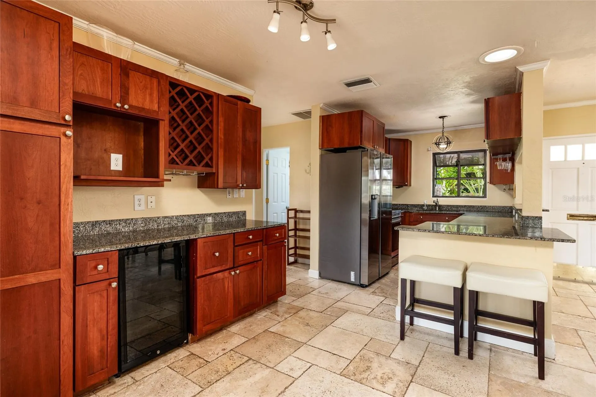 9665 2nd Street N St Petersburg FL 33702