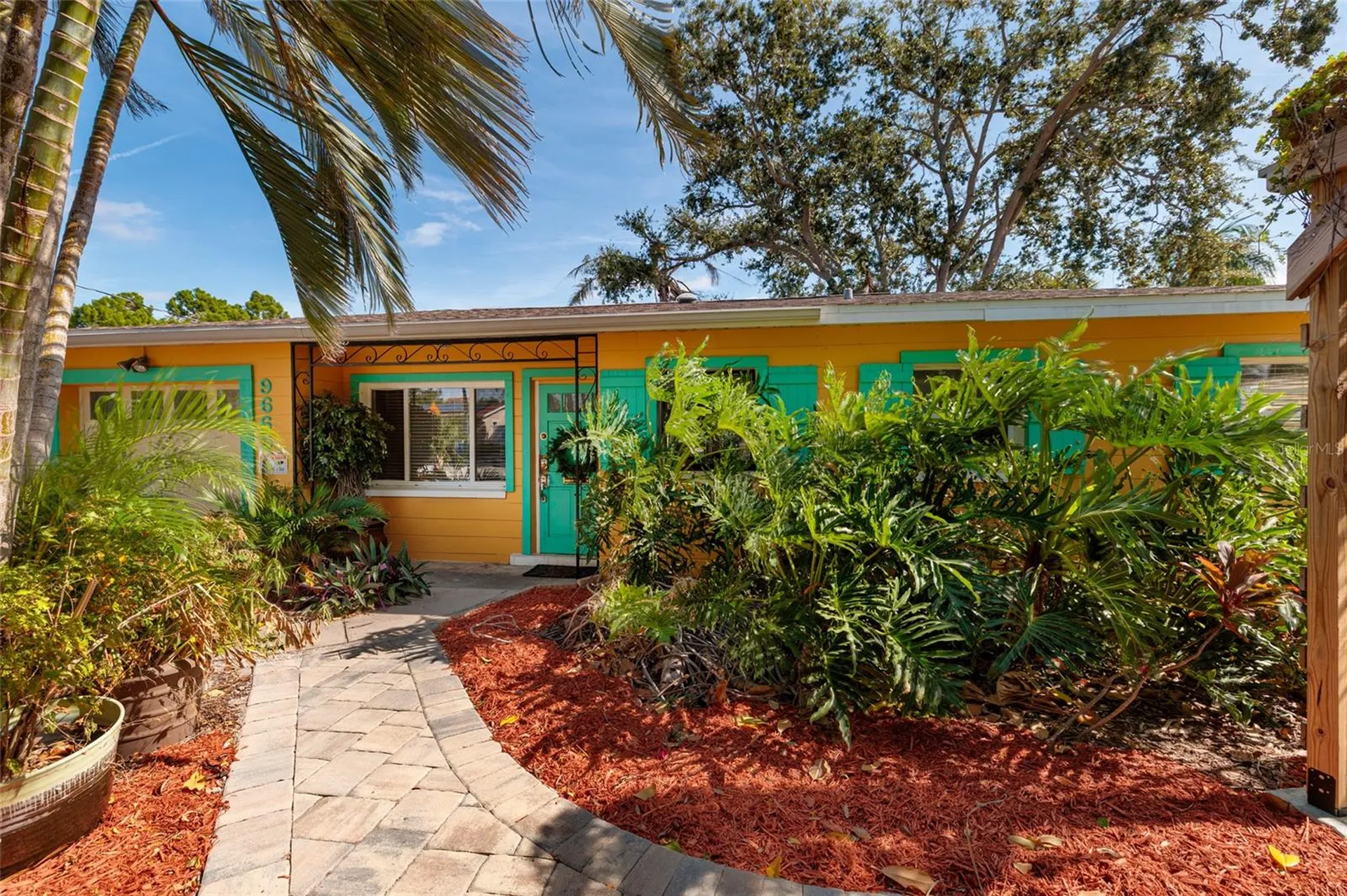9665 2nd Street N St Petersburg FL 33702