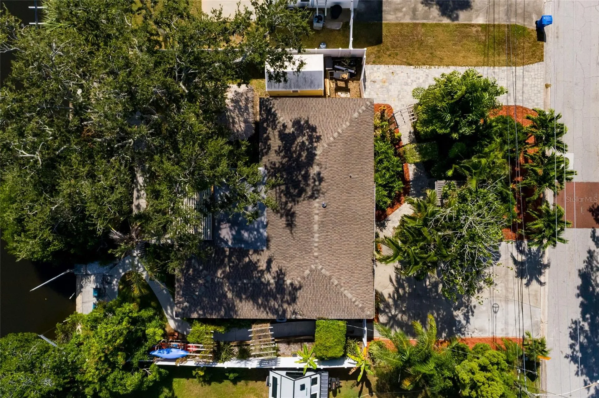 9665 2nd Street N St Petersburg FL 33702