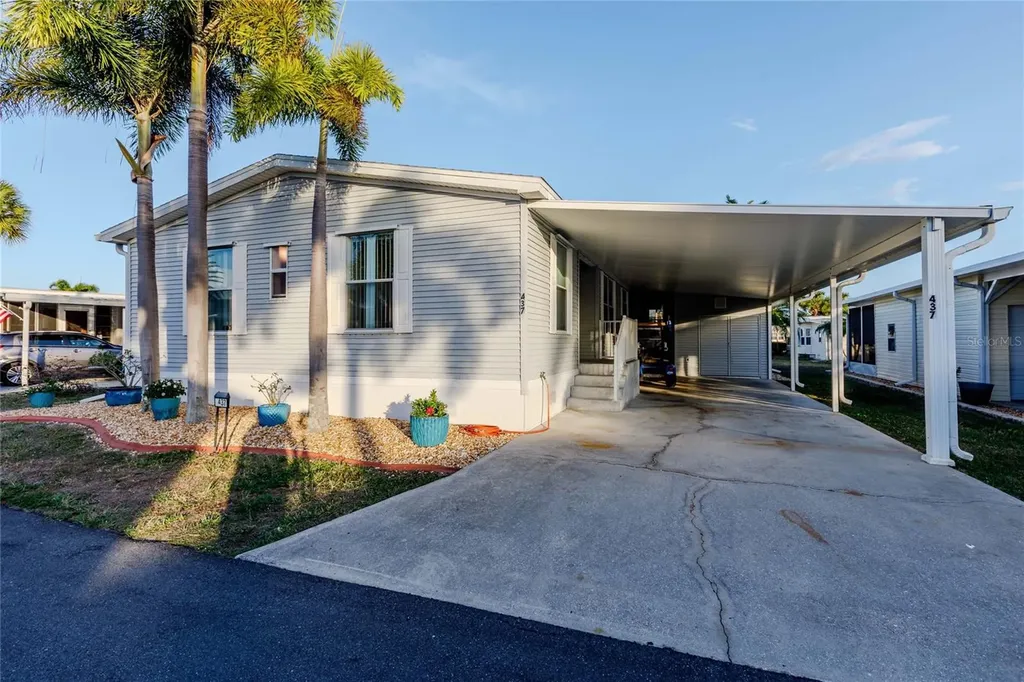 2100 Kings Highway Punta Gorda FL 33980