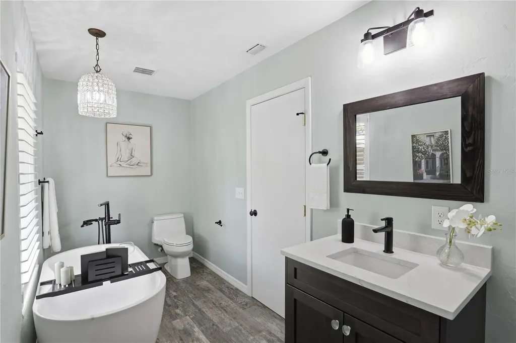 833 NW 45th Terrace Gainesville FL 32605