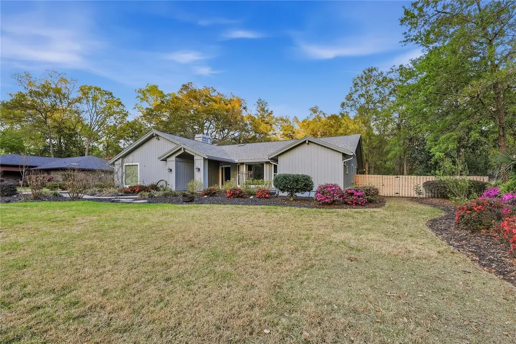 833 NW 45th Terrace Gainesville FL 32605