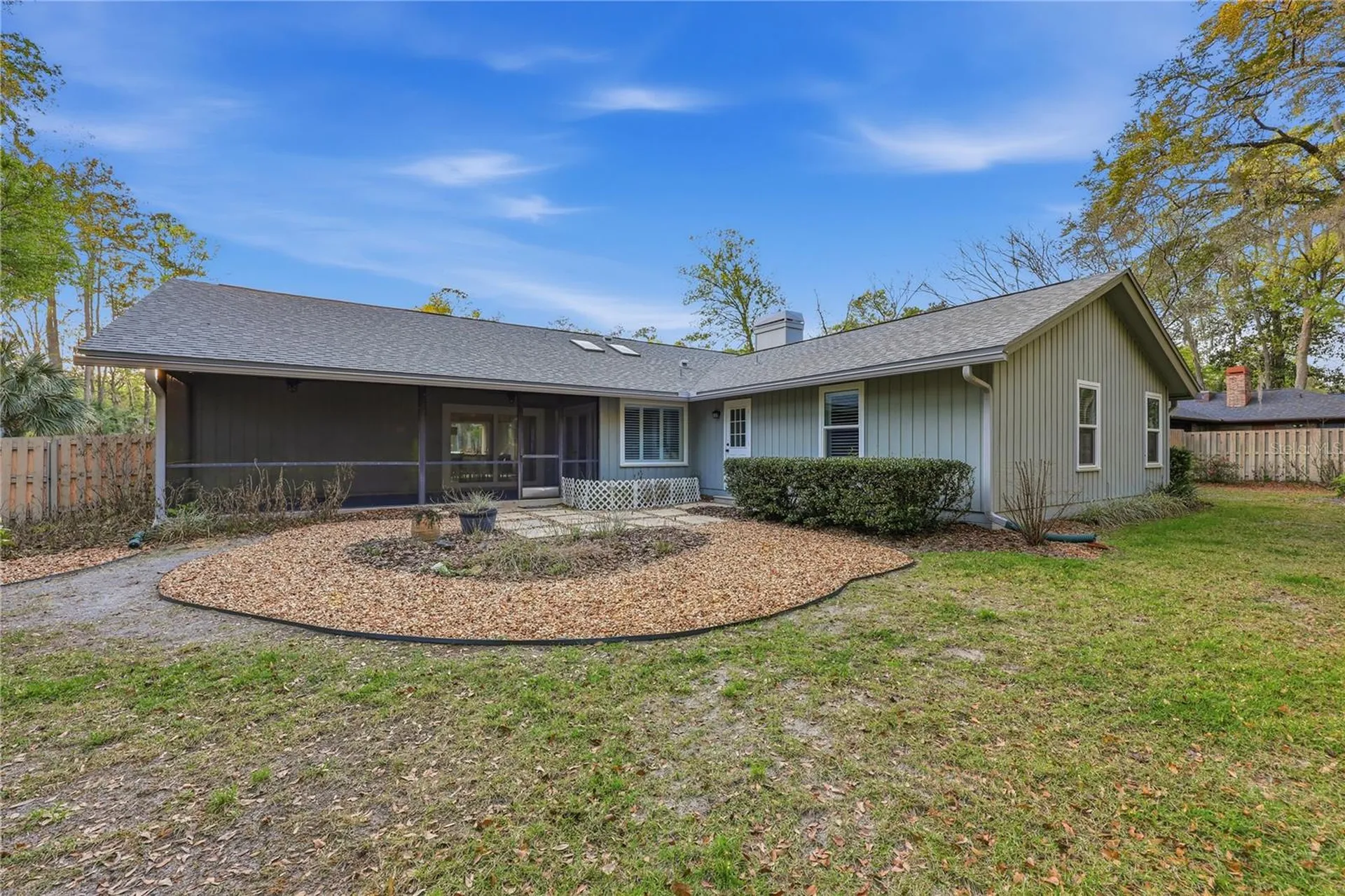 833 NW 45th Terrace Gainesville FL 32605