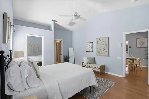 833 NW 45th Terrace Gainesville FL 32605