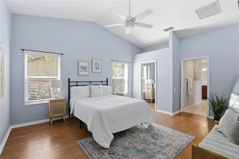 833 NW 45th Terrace Gainesville FL 32605