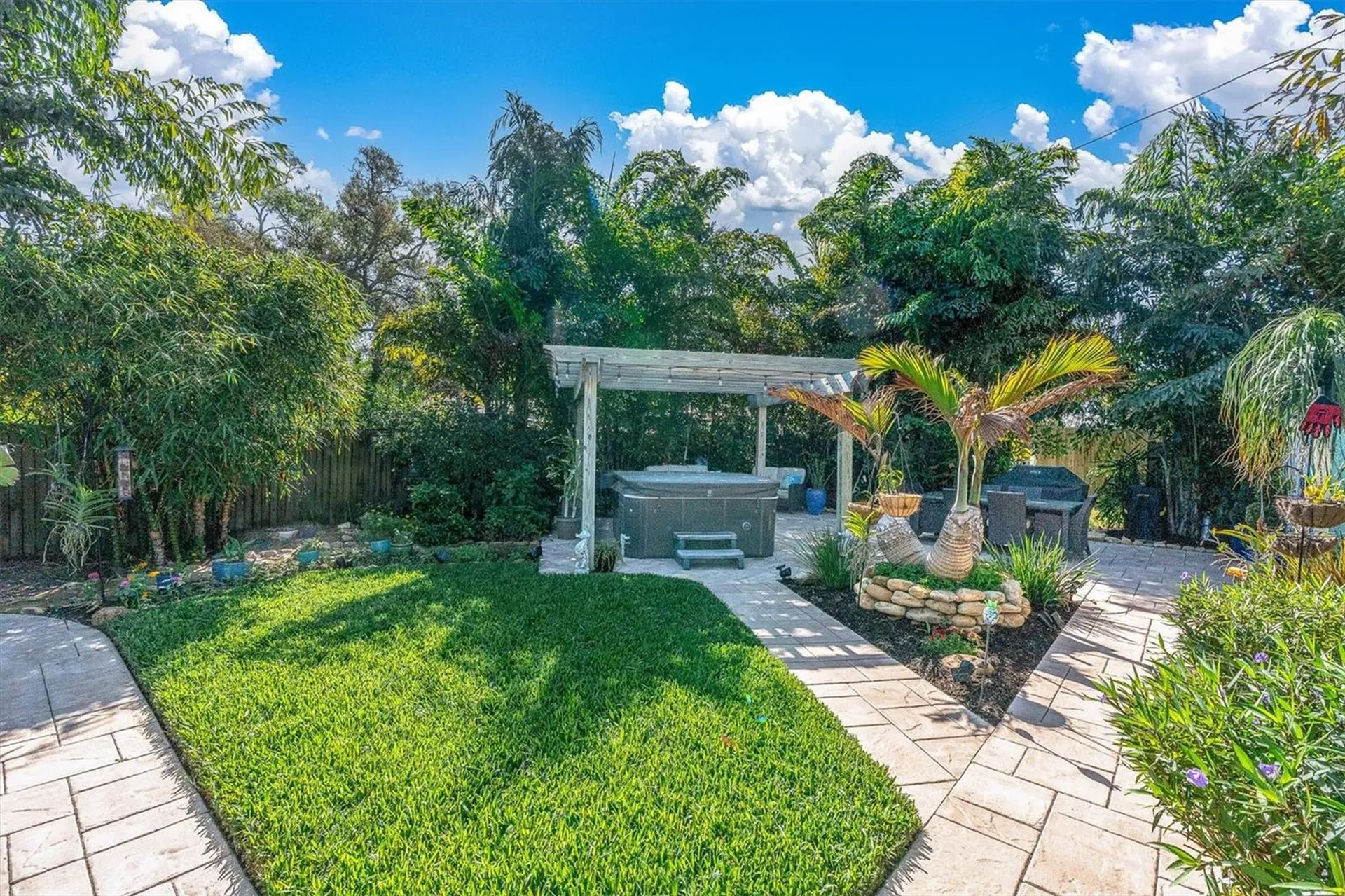 137 Pennsylvania Avenue Palm Harbor FL 34683
