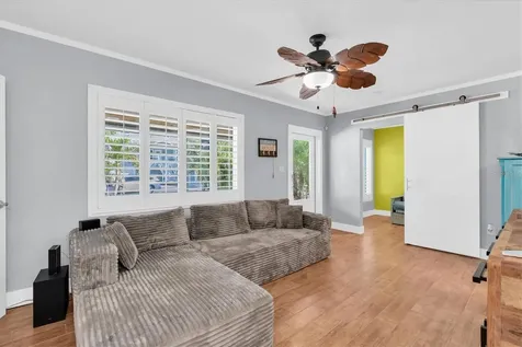 137 Pennsylvania Avenue Palm Harbor FL 34683