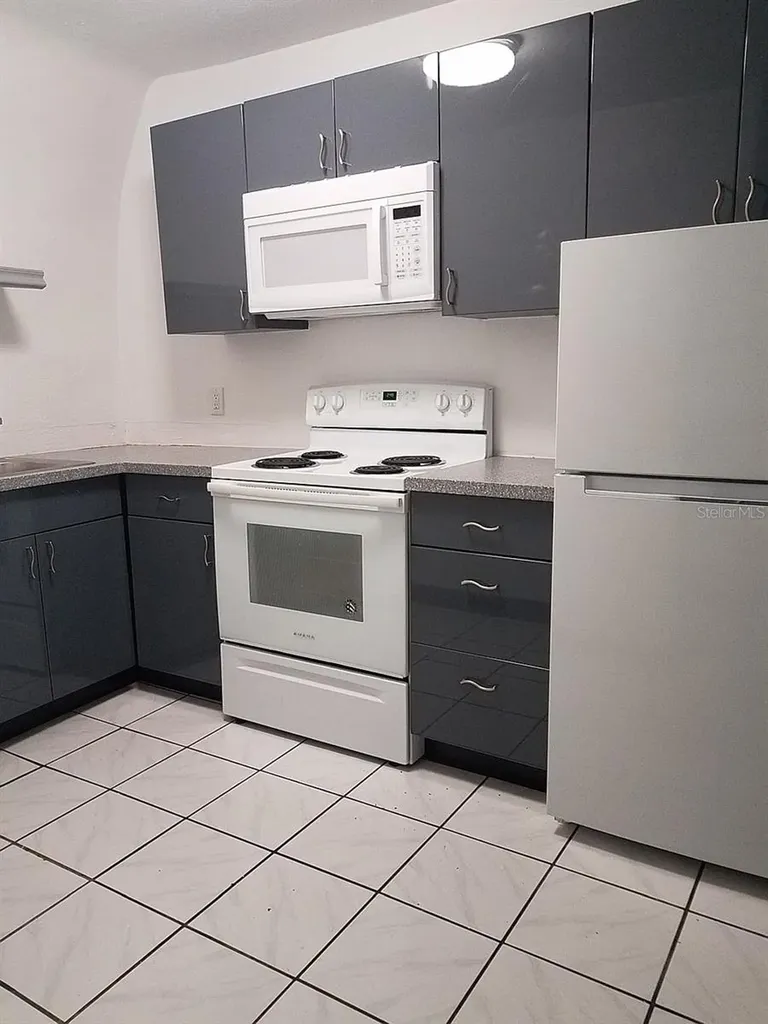 100 E Shell Point Road Ruskin FL 33570