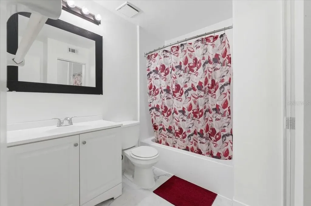 1836 N Crystal Lake Drive Lakeland FL 33801