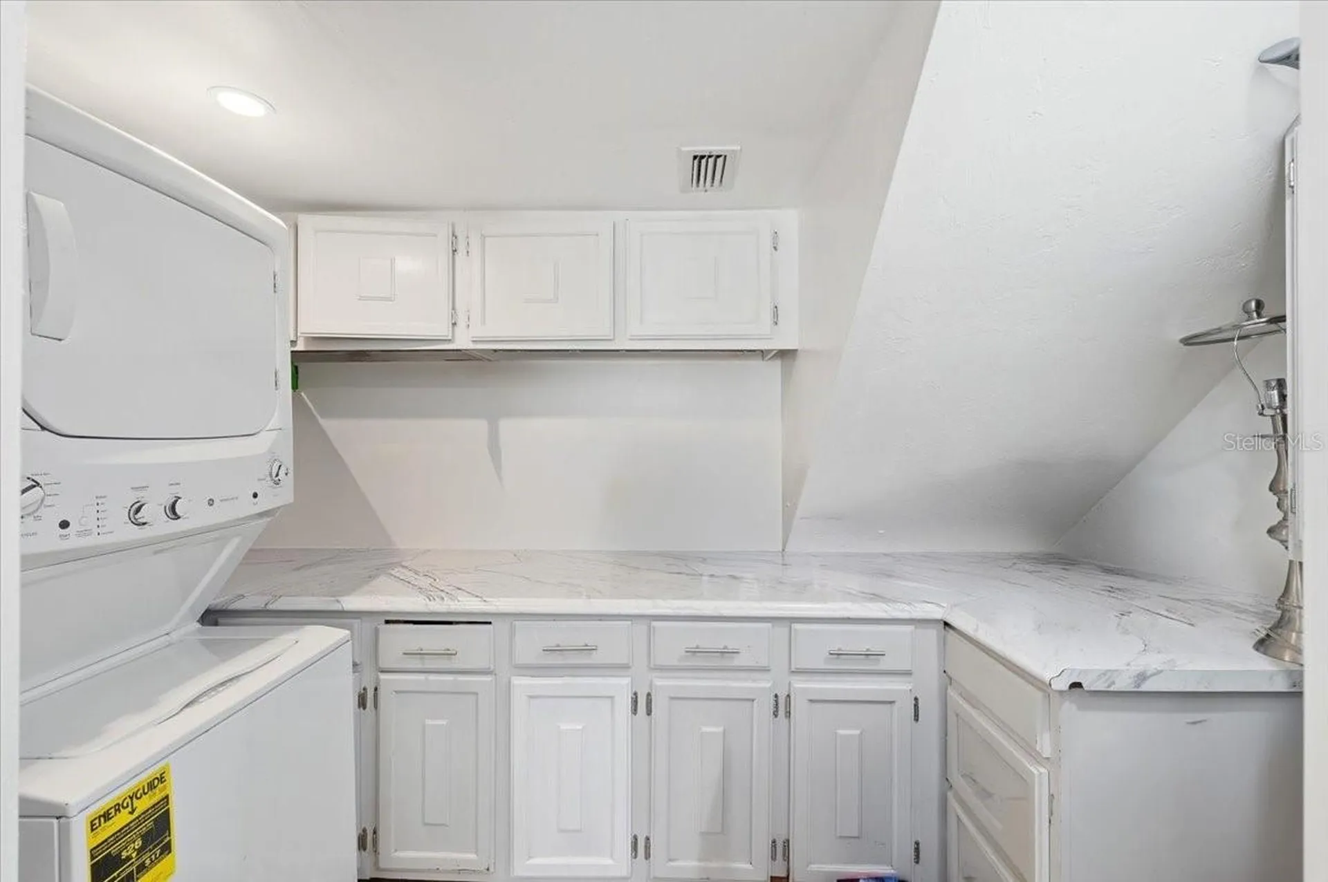 1836 N Crystal Lake Drive Lakeland FL 33801
