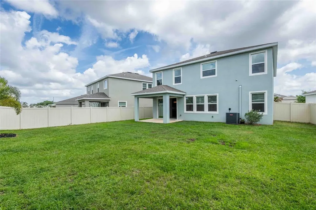 16620 Mooner Plank Circle Wimauma FL 33598