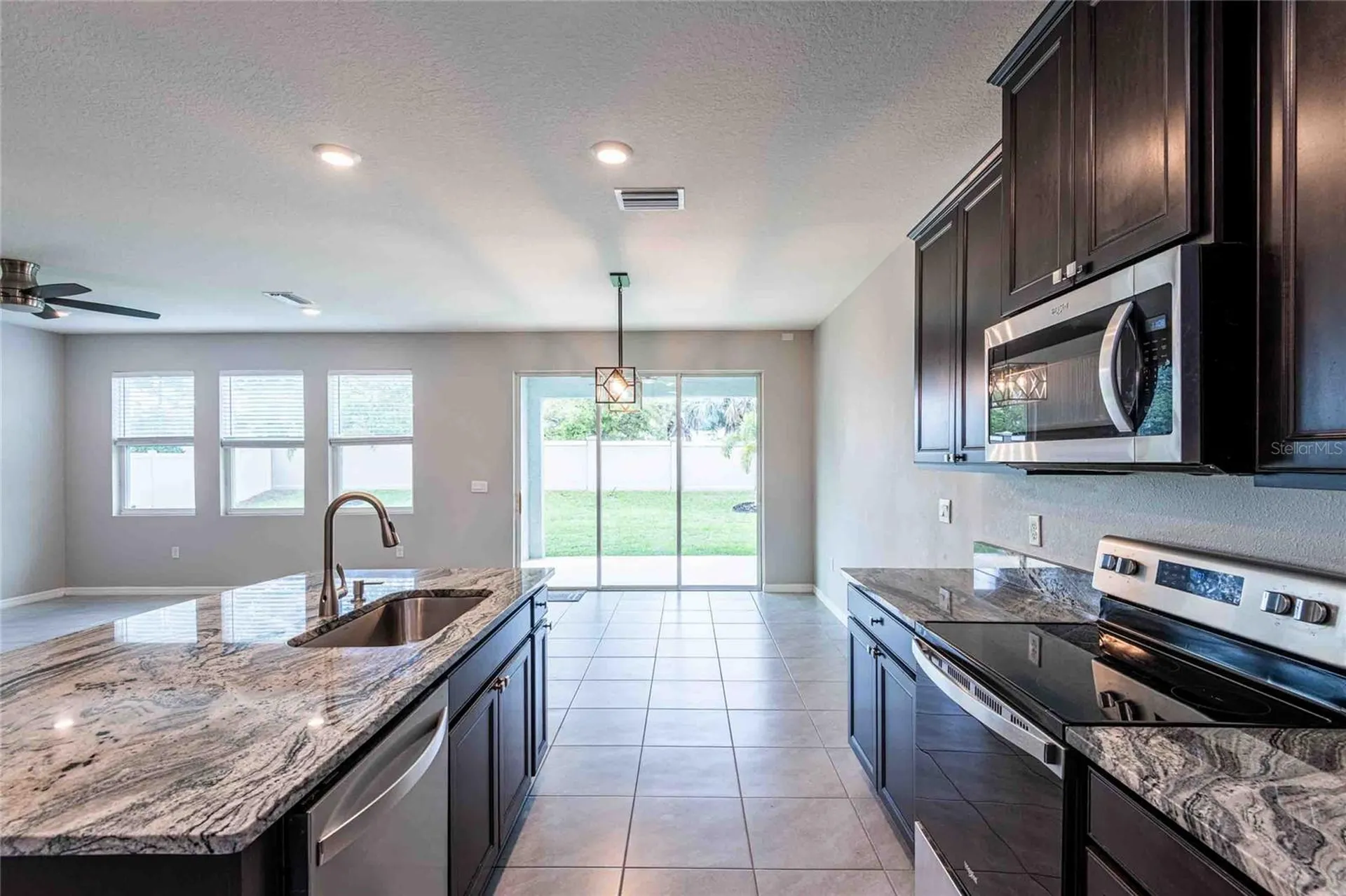 16620 Mooner Plank Circle Wimauma FL 33598
