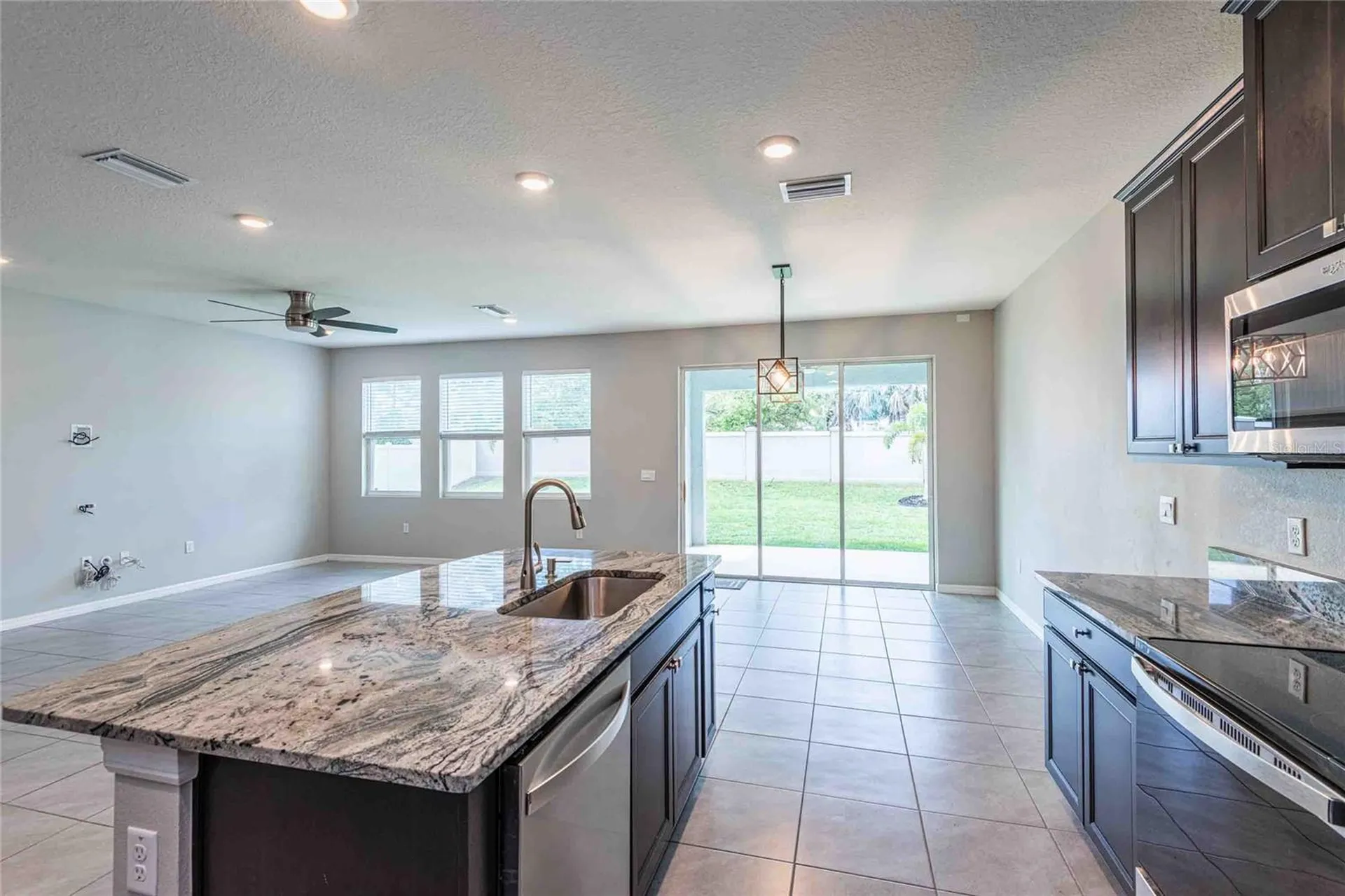 16620 Mooner Plank Circle Wimauma FL 33598