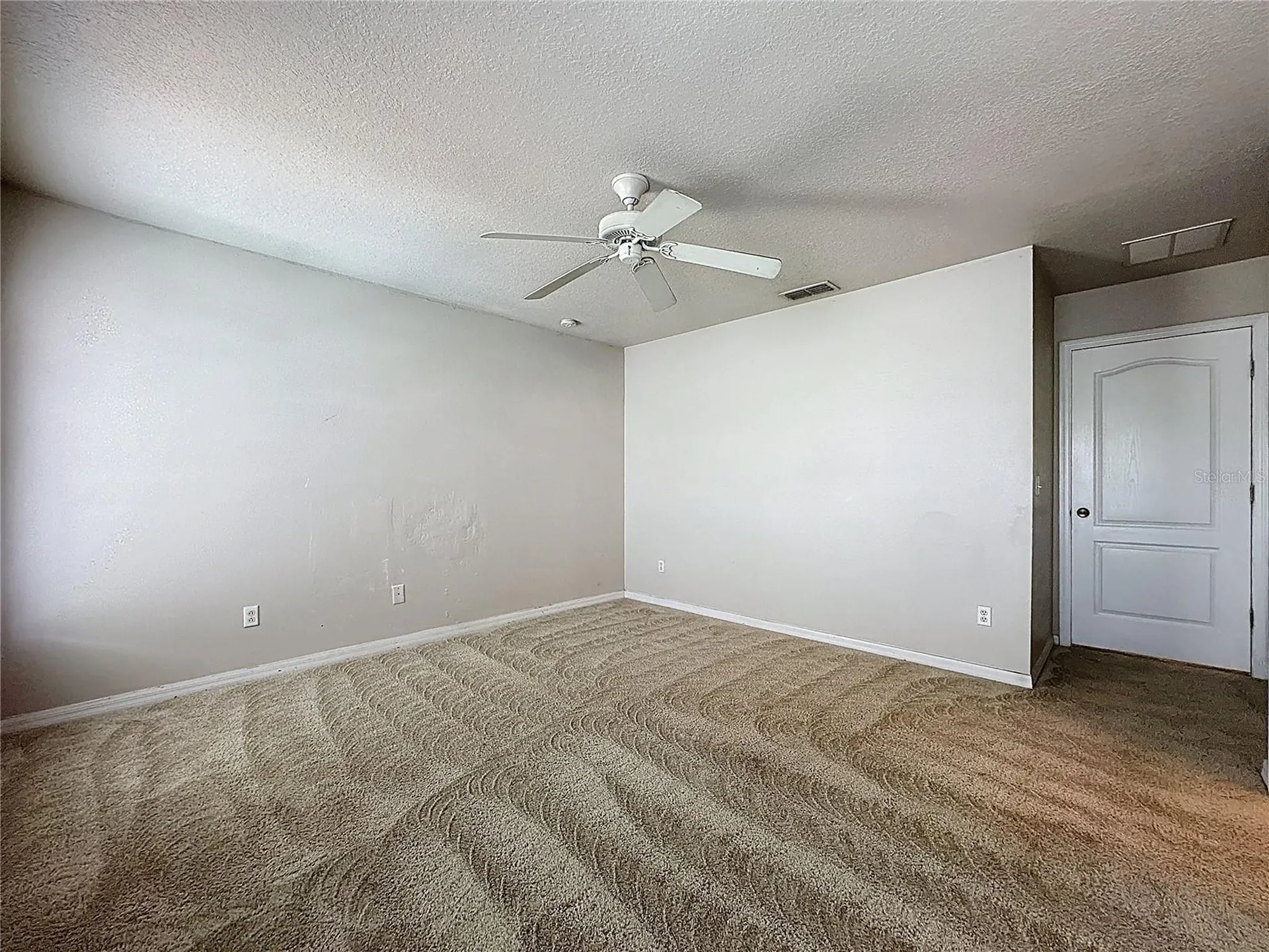 1893 Royal Ridge Drive Davenport FL 33896