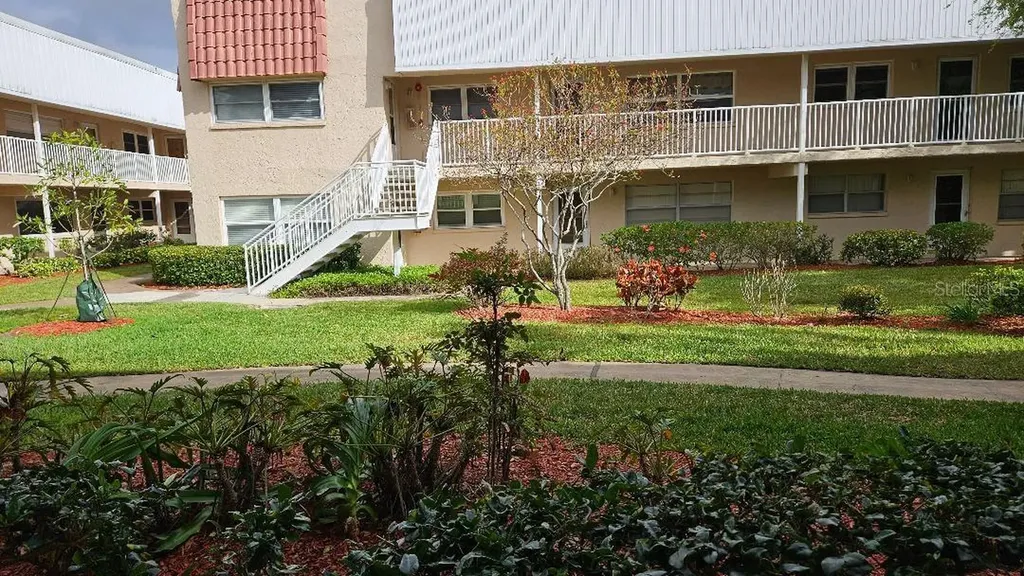 10035 63rd Avenue N St Petersburg FL 33708