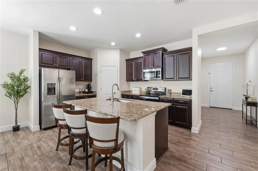 16804 Myrtle Hill Lane Parrish FL 34219