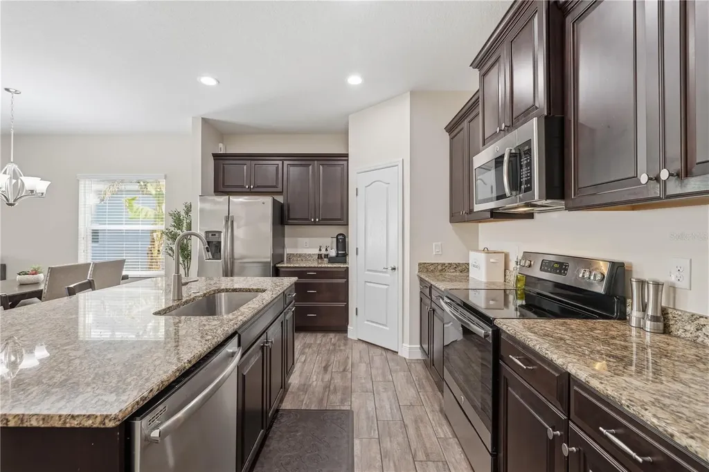 16804 Myrtle Hill Lane Parrish FL 34219