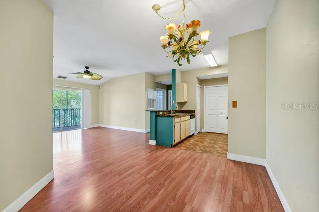 5471 Vineland Road Orlando FL 32811