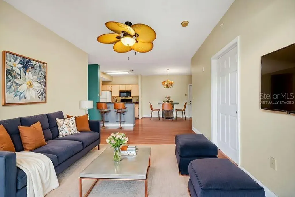 5471 Vineland Road Orlando FL 32811