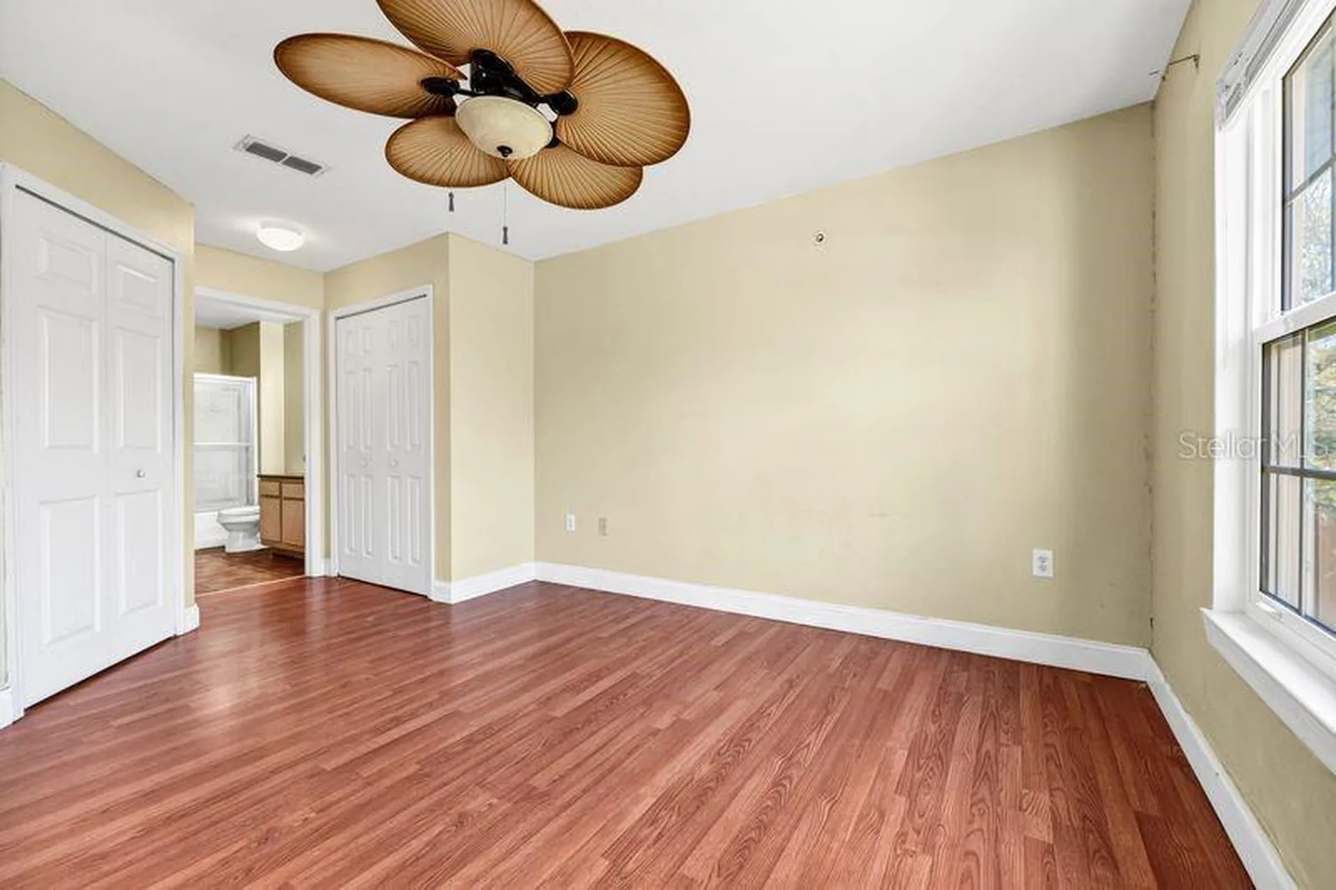 5471 Vineland Road Orlando FL 32811