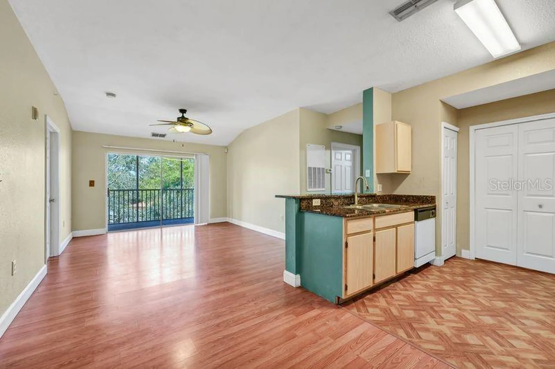 5471 Vineland Road Orlando FL 32811