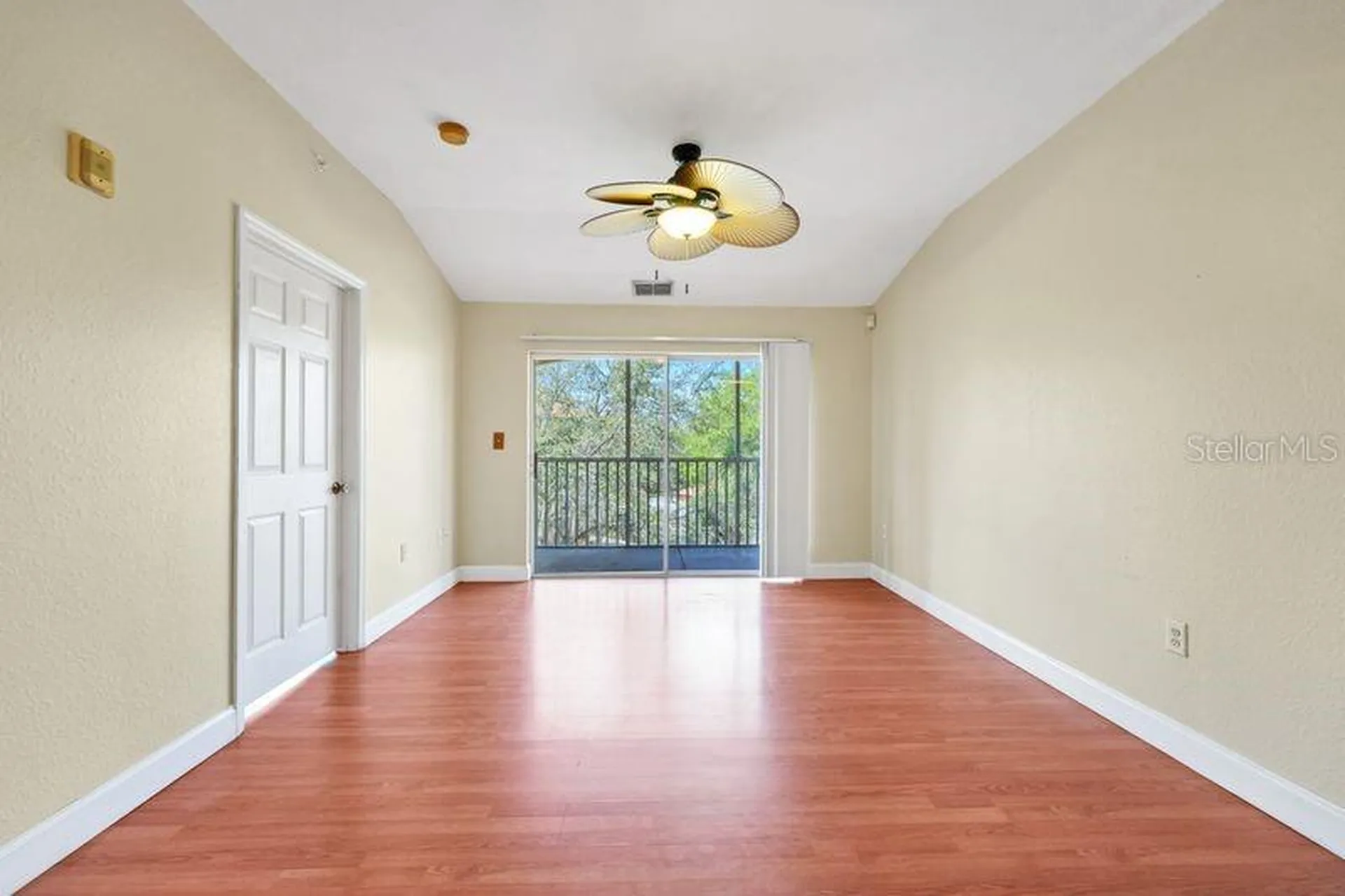5471 Vineland Road Orlando FL 32811