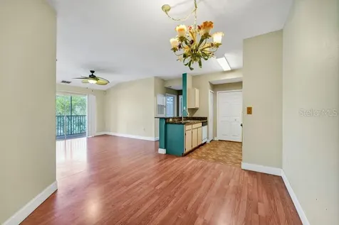 5471 Vineland Road Orlando FL 32811