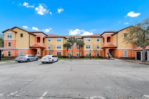 5471 Vineland Road Orlando FL 32811