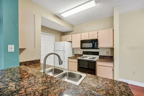 5471 Vineland Road Orlando FL 32811