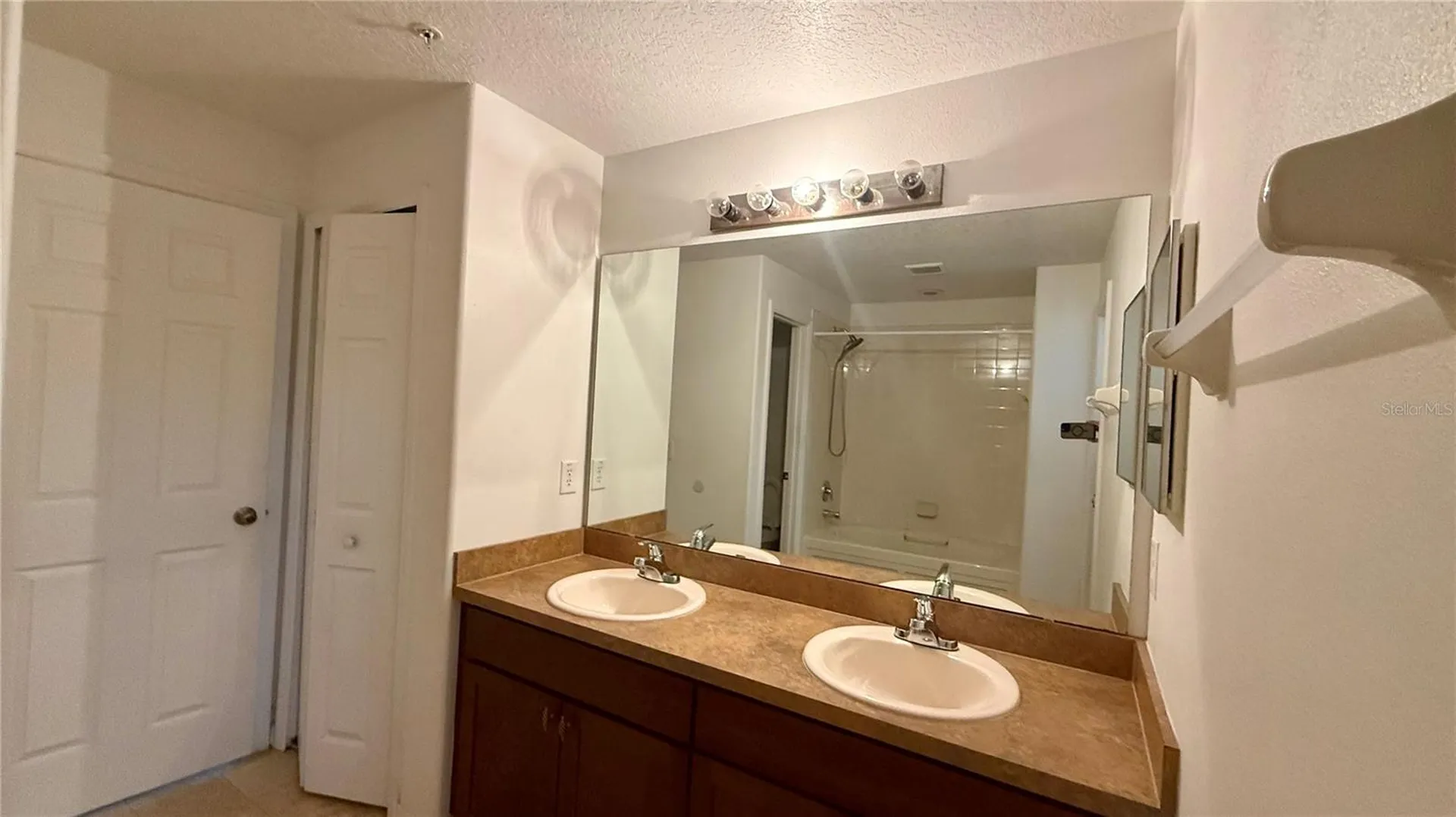 2052 Cypress Bay Boulevard Kissimmee FL 34743