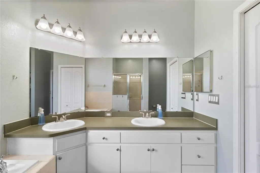 6003 Live Oak Drive Winter Haven FL 33880