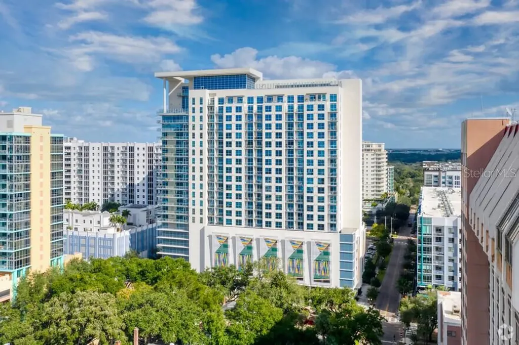 100-2 Lake Avenue Orlando FL 32801