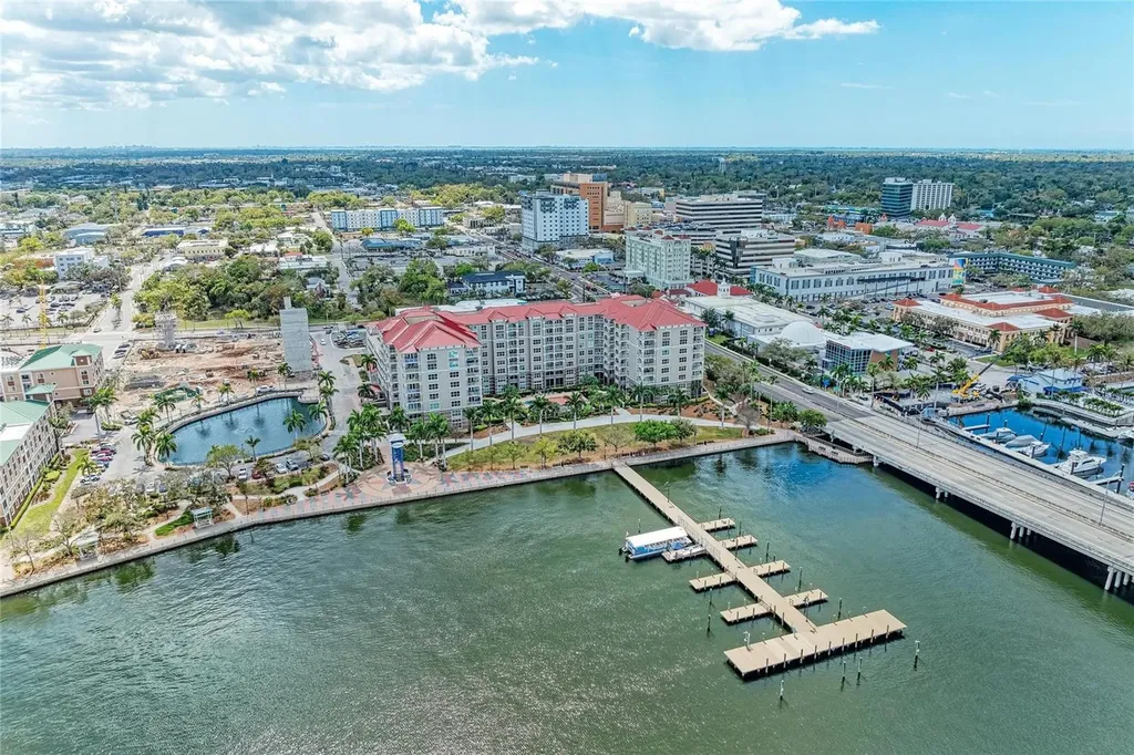 808 3rd Avenue W Bradenton FL 34205