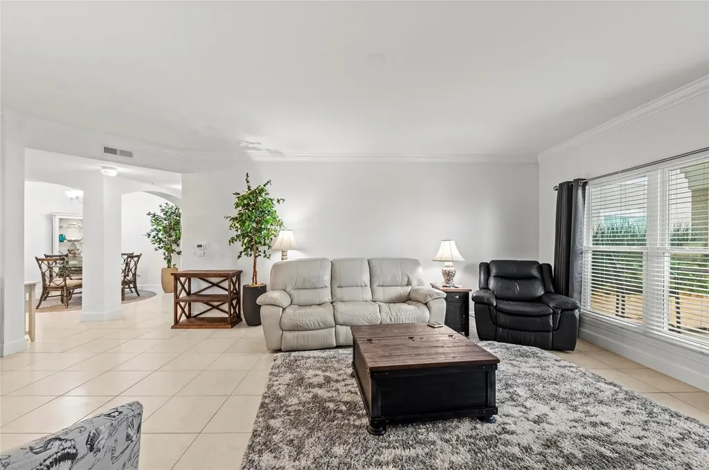 808 3rd Avenue W Bradenton FL 34205