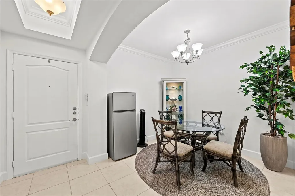 808 3rd Avenue W Bradenton FL 34205