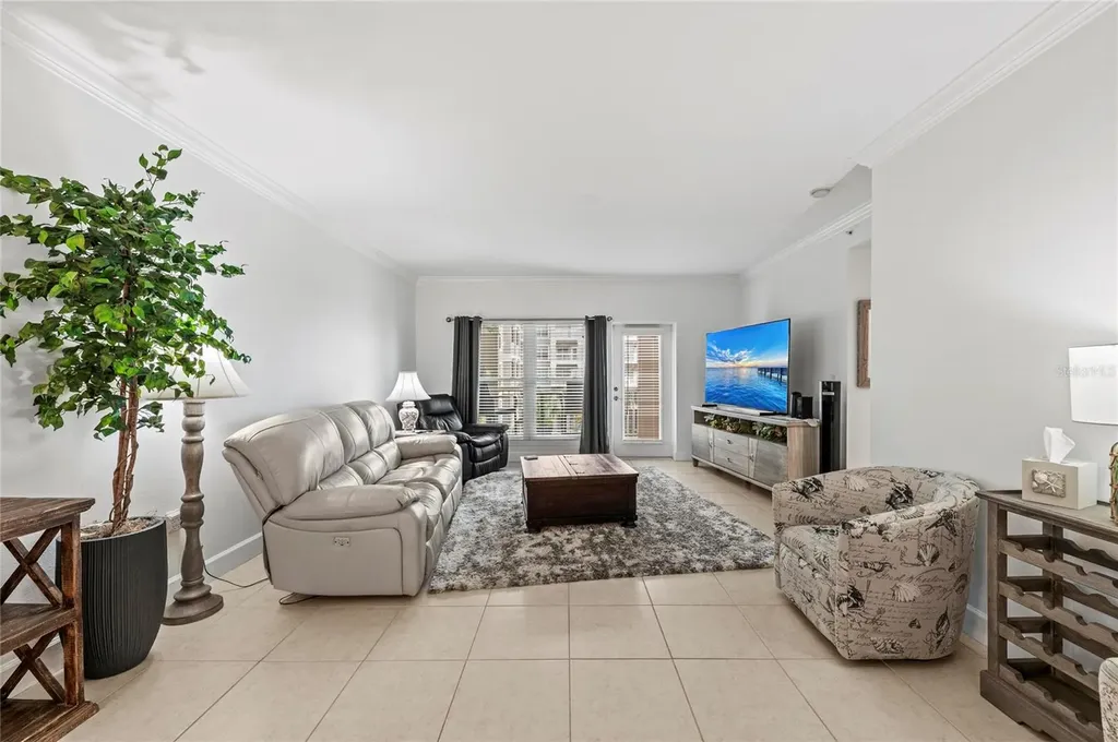 808 3rd Avenue W Bradenton FL 34205