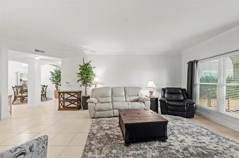 808 3rd Avenue W Bradenton FL 34205