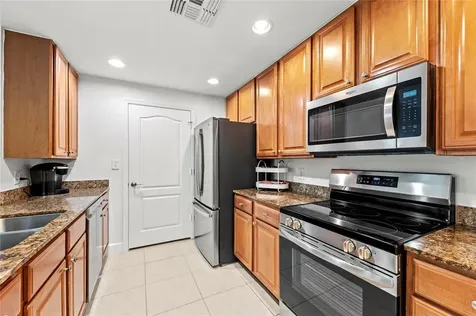 808 3rd Avenue W Bradenton FL 34205