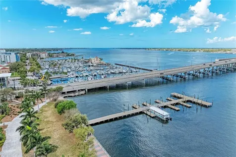 808 3rd Avenue W Bradenton FL 34205