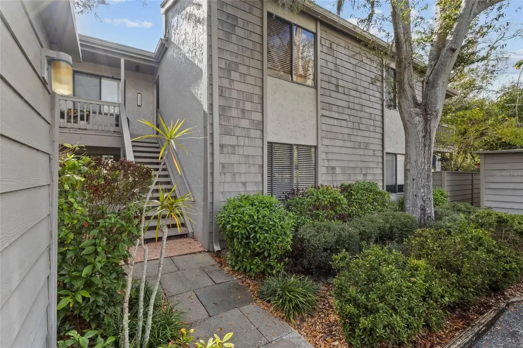 1633 Boathouse Circle Sarasota FL 34231