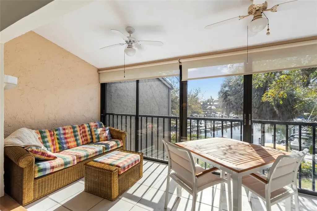 1633 Boathouse Circle Sarasota FL 34231