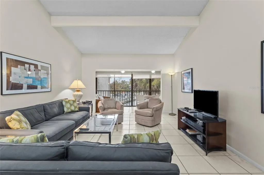 1633 Boathouse Circle Sarasota FL 34231