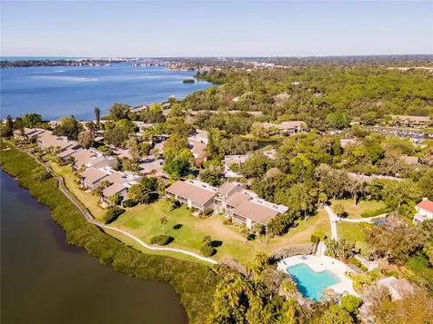 1633 Boathouse Circle Sarasota FL 34231
