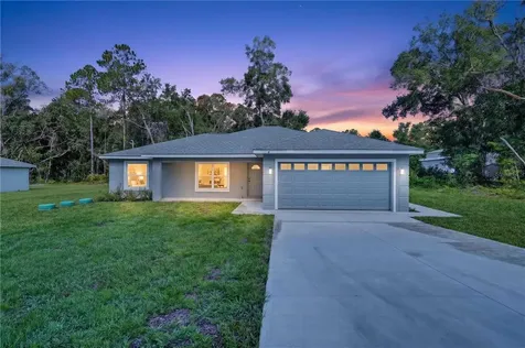 6 Bay Pass Terrace Ocklawaha FL 32179