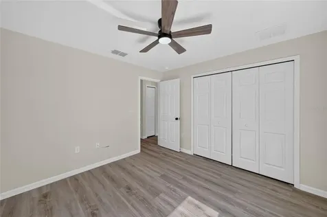 6 Bay Pass Terrace Ocklawaha FL 32179