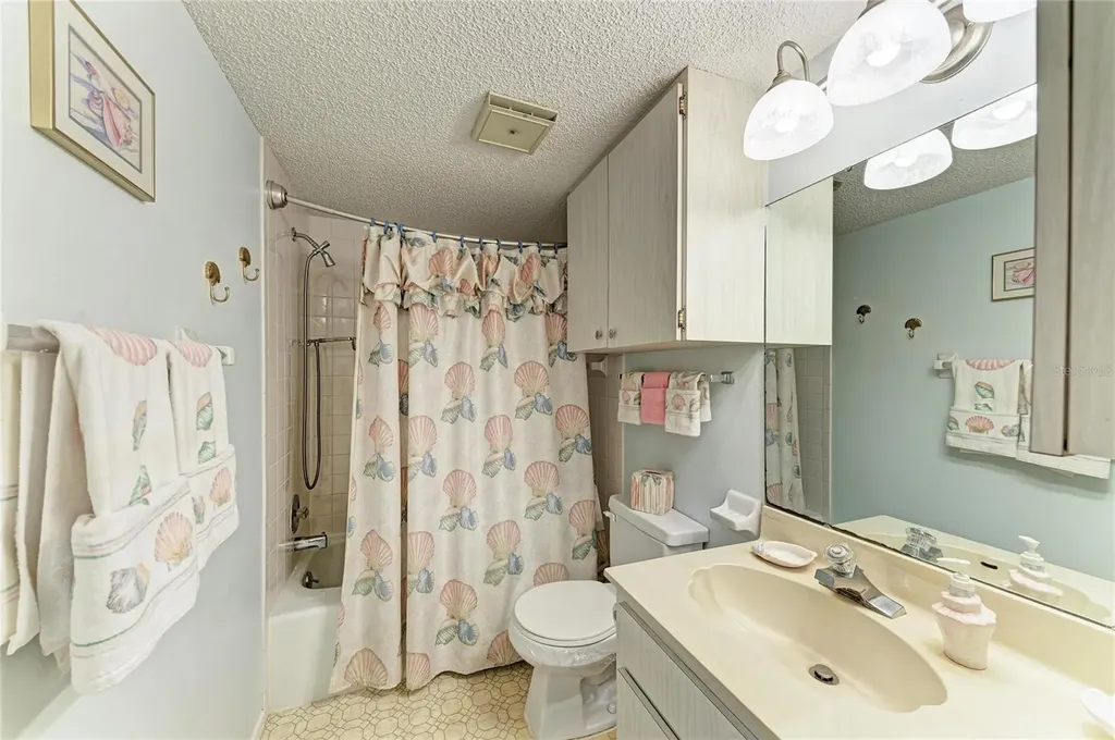 3983 Maceachen Boulevard Sarasota FL 34233