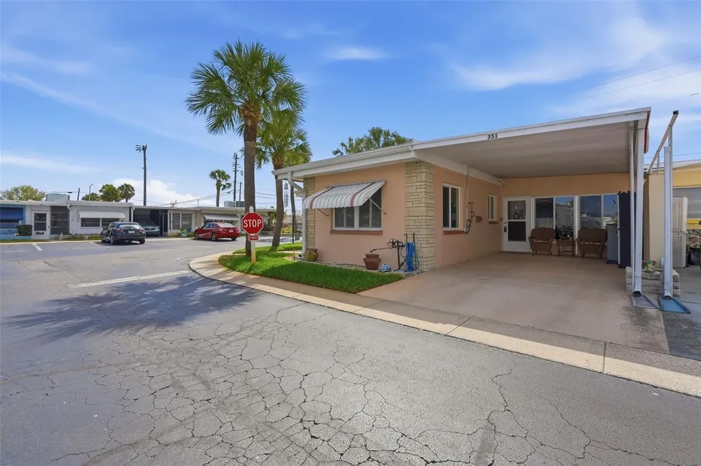 250 Rosery Road NW Largo FL 33770