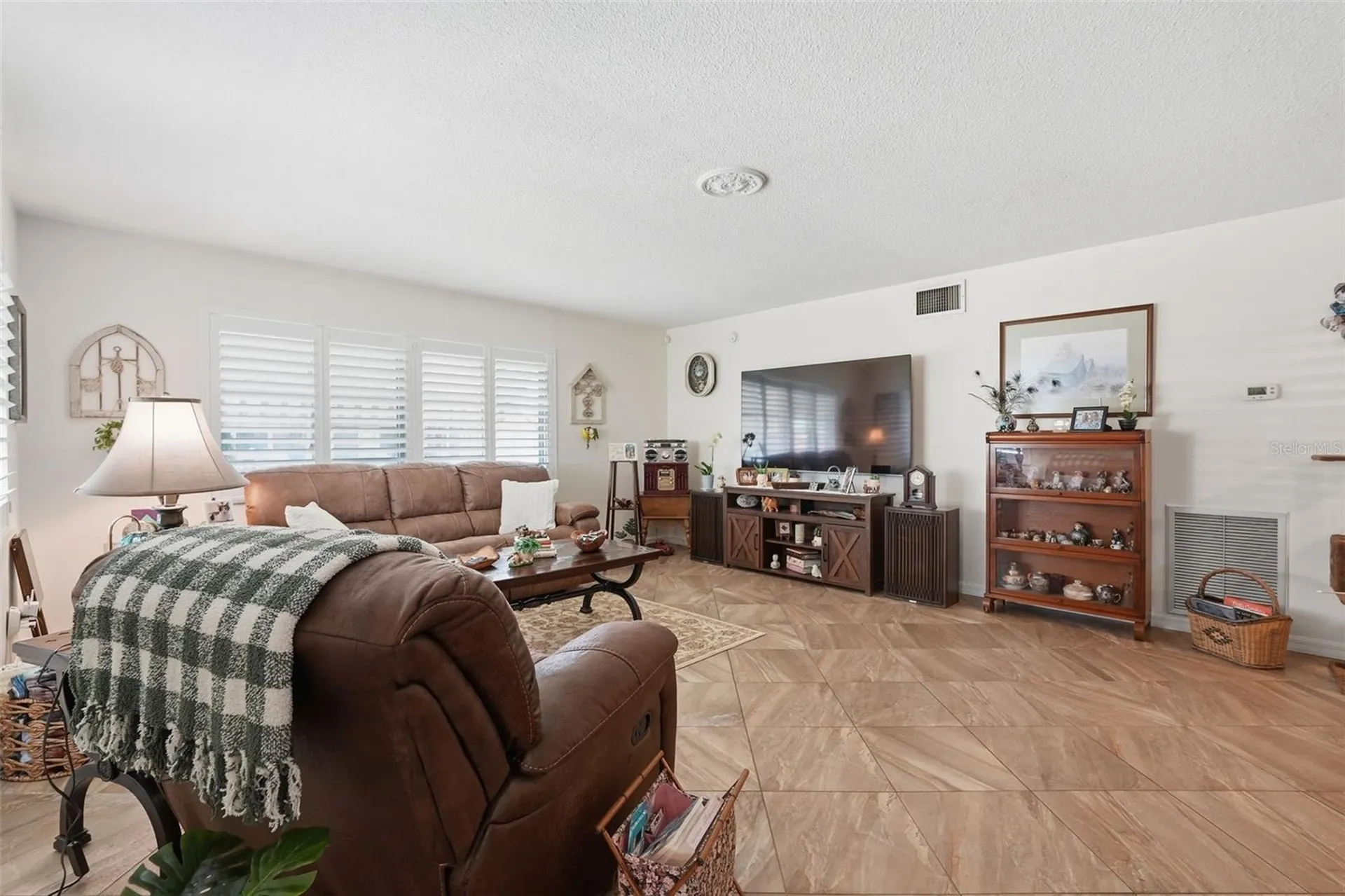 250 Rosery Road NW Largo FL 33770
