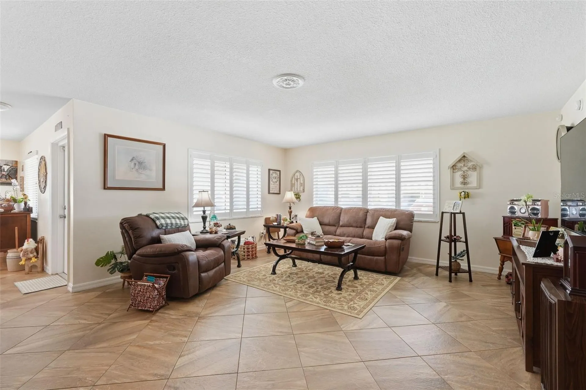 250 Rosery Road NW Largo FL 33770