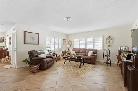 250 Rosery Road NW Largo FL 33770